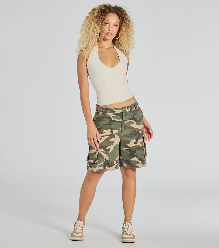 Kurze Camouflage-Shorts mit mittelhoher Taille für Frauen | Ideal für Freizeitaktivitäten