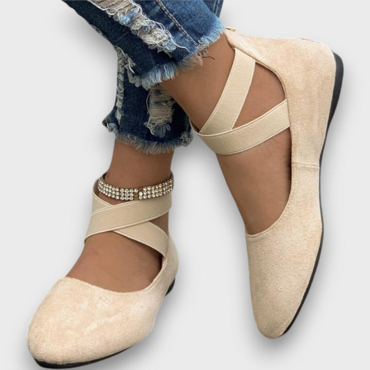 Arelia | Schicke Keilabsatzschuhe mit Überkreuz-Design