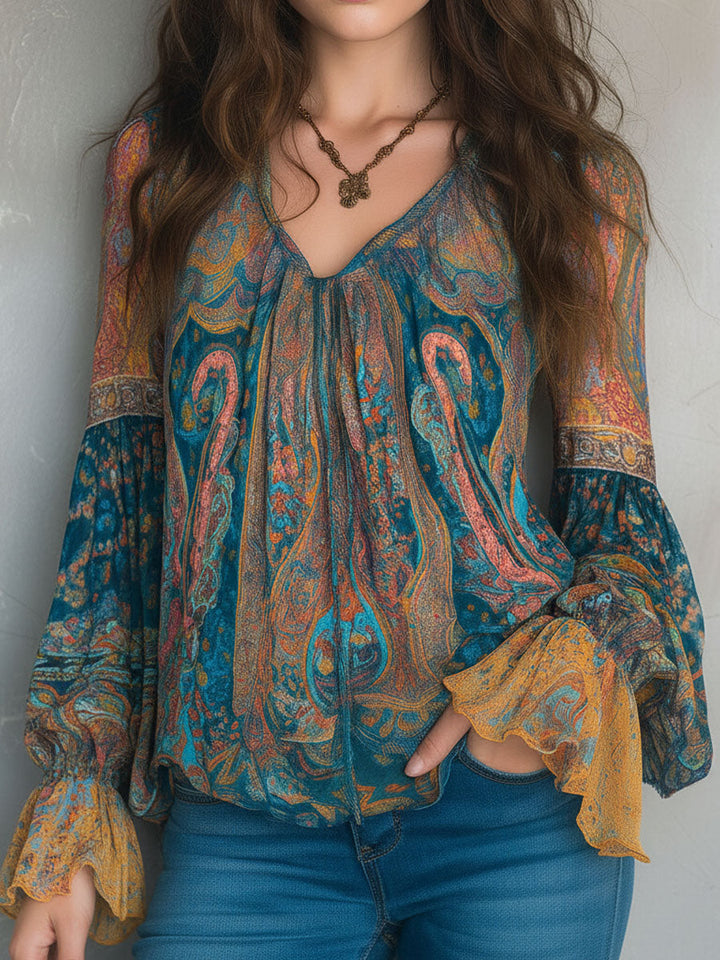 Sara | Bohemian Teal &amp; Amber Paisley Chiffonbluse mit Rüschensäumen