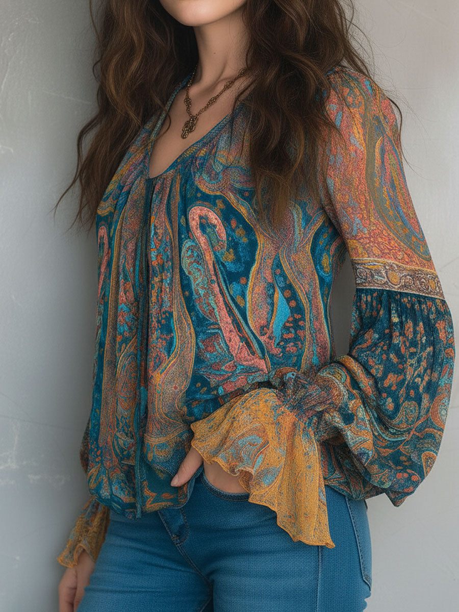 Sara | Bohemian Teal &amp; Amber Paisley Chiffonbluse mit Rüschensäumen