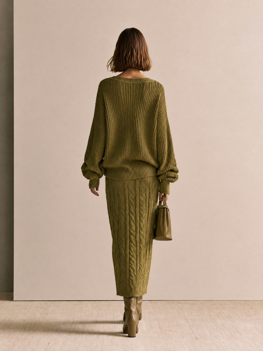 Damen V-Ausschnitt Pullover mit Herzdetails in Oliv