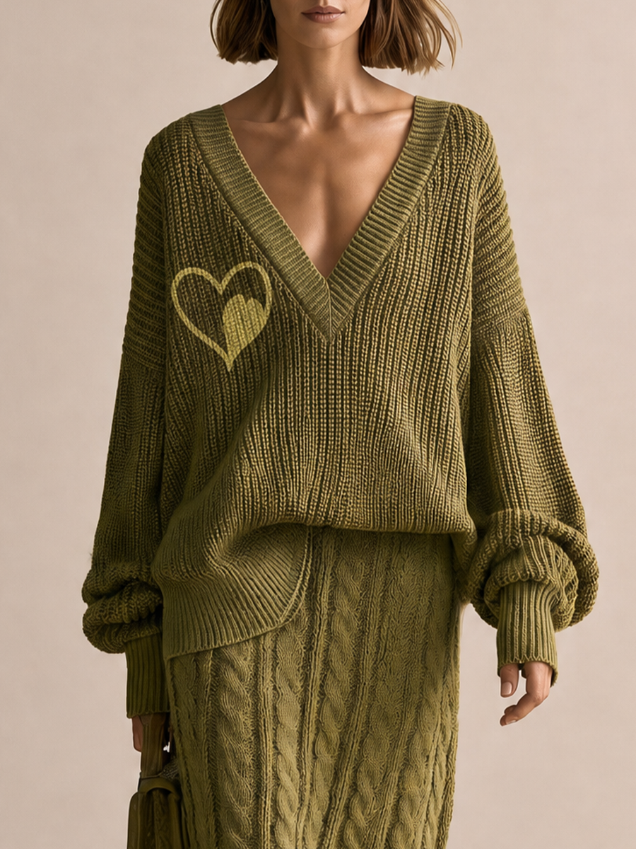 Damen V-Ausschnitt Pullover mit Herzdetails in Oliv