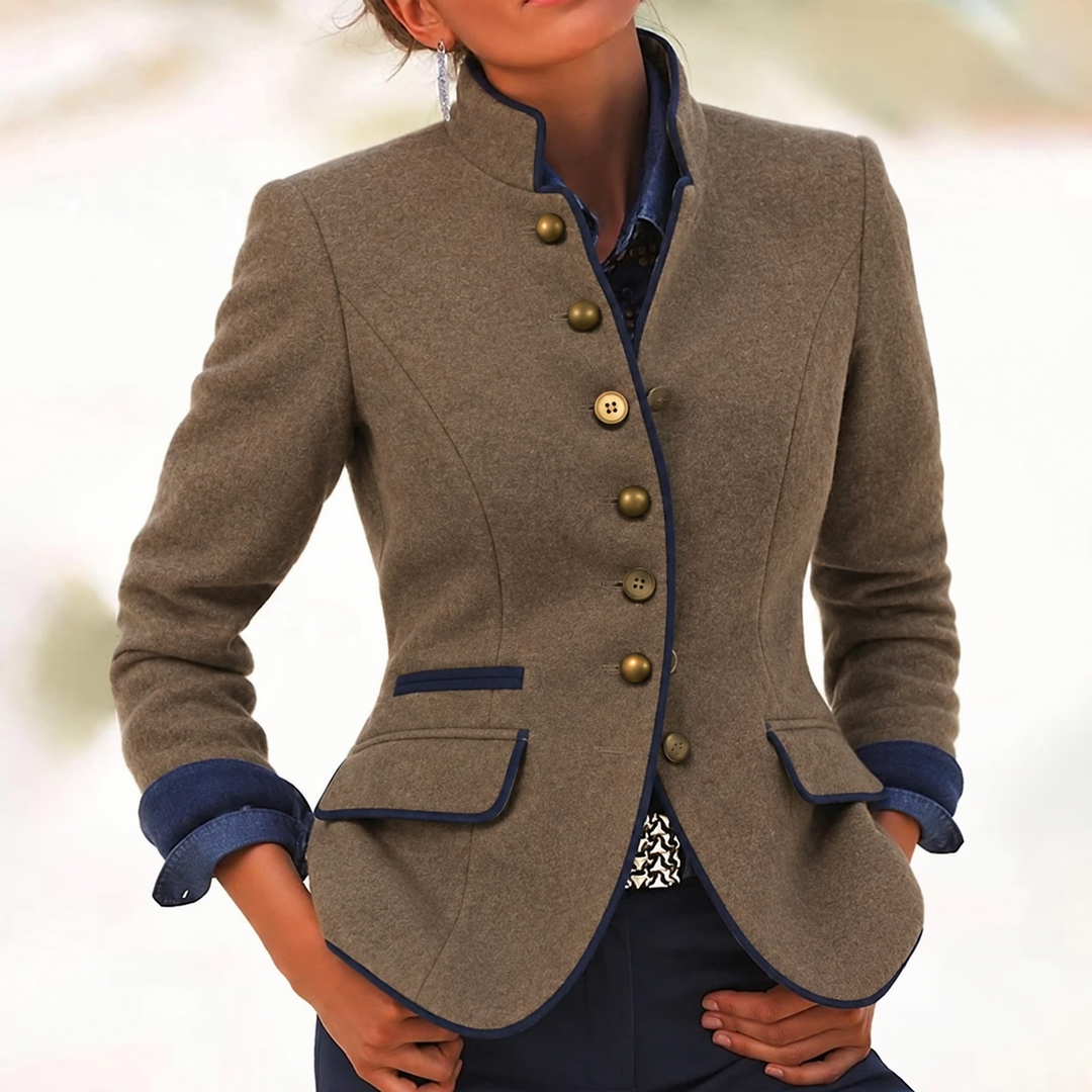Ilva | Taillierter brauner Blazer mit Kontrastbesatz