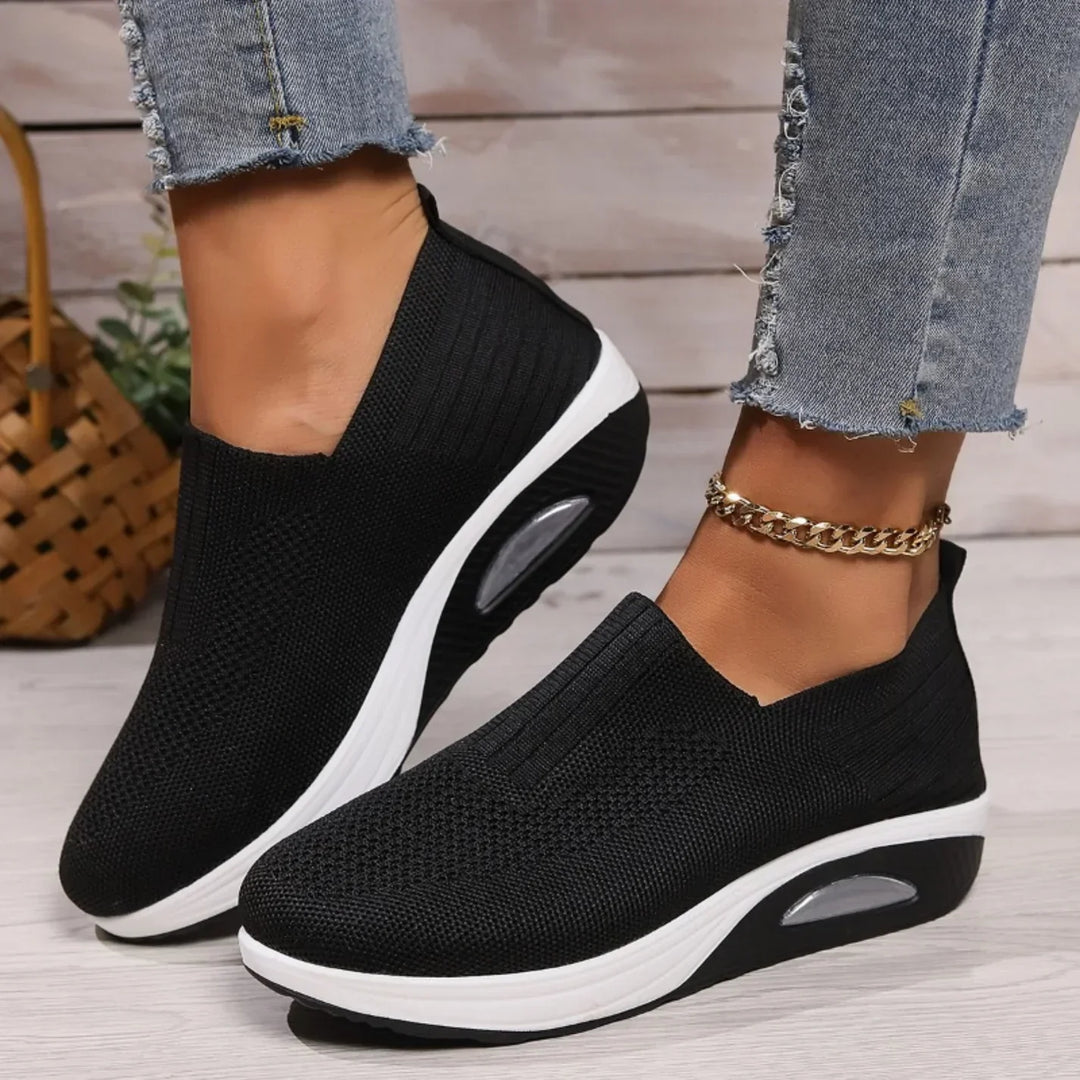 Hermina - Damen Slip-On Sneaker mit Strickstruktur