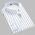 Herrenhemd aus kariertem Oxford-Material