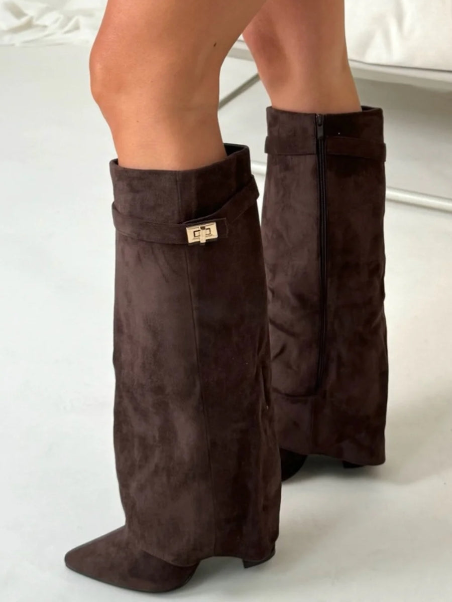 ALVINA | Luxuriöse Wildleder-Look Hohe Stiefel mit Goldakzent