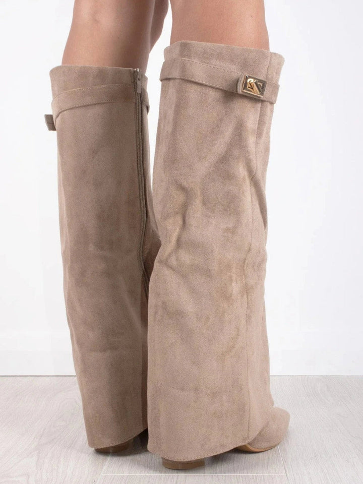 ALVINA | Luxuriöse Wildleder-Look Hohe Stiefel mit Goldakzent