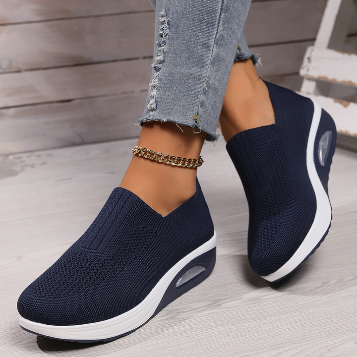 Hermina - Damen Slip-On Sneaker mit Strickstruktur