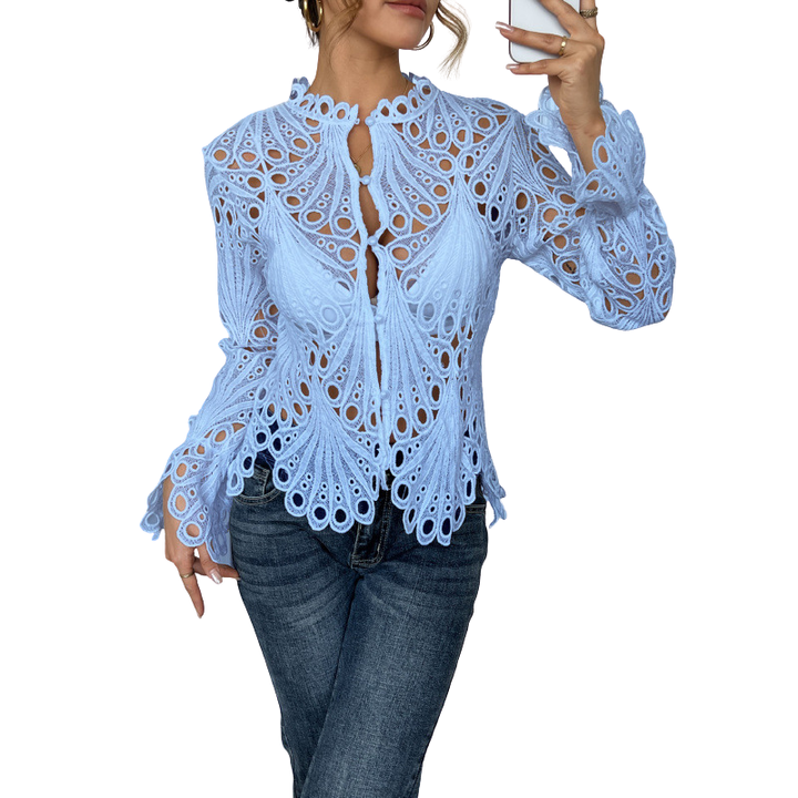 SARAH – Moderne Bluse mit hohlem Detail