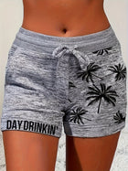 Damen Sommer Relaxpullover mit Palmenprint und Aufschrift "DAY DRINKIN'" – Ideal für den Sommer und die Freizeit