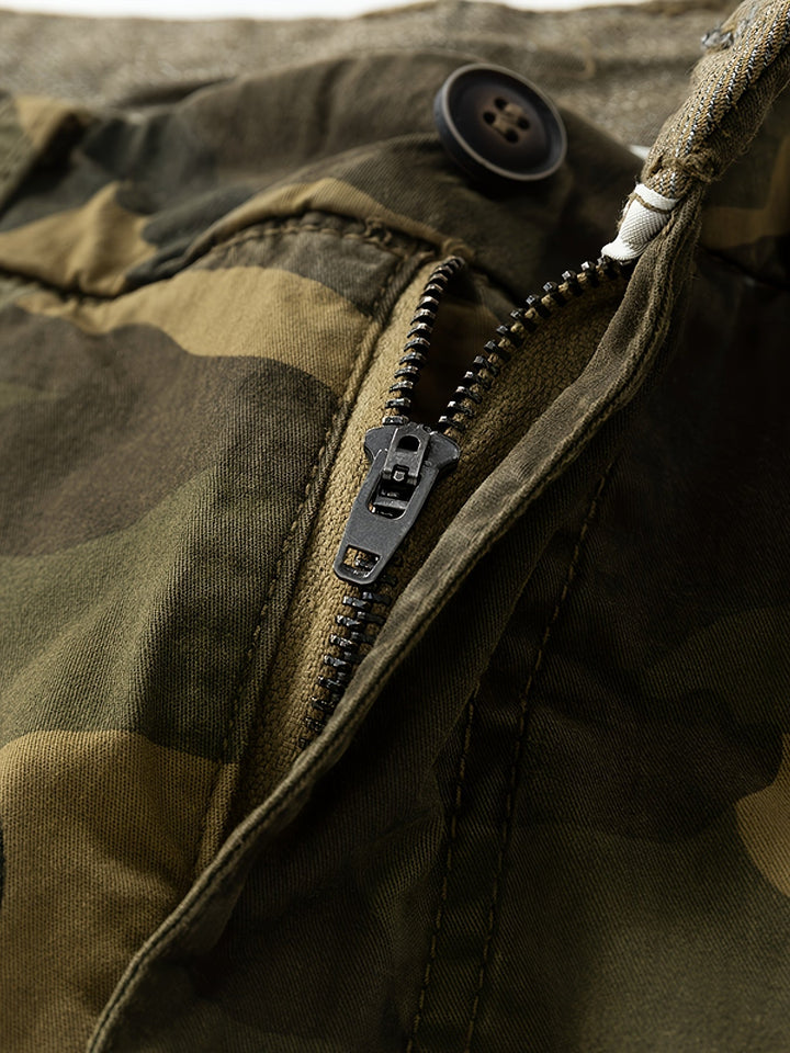 Herren-Bermudashorts mit Camouflage-Design und Taschen