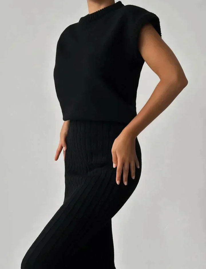 Alina Set | Strick-Winterset mit ärmellosem Pullover und Rock im zeitlosen Stil