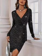 Schwarzes, funkelndes V-Ausschnitt-Kleid mit langen Ärmeln für Damen und Herren