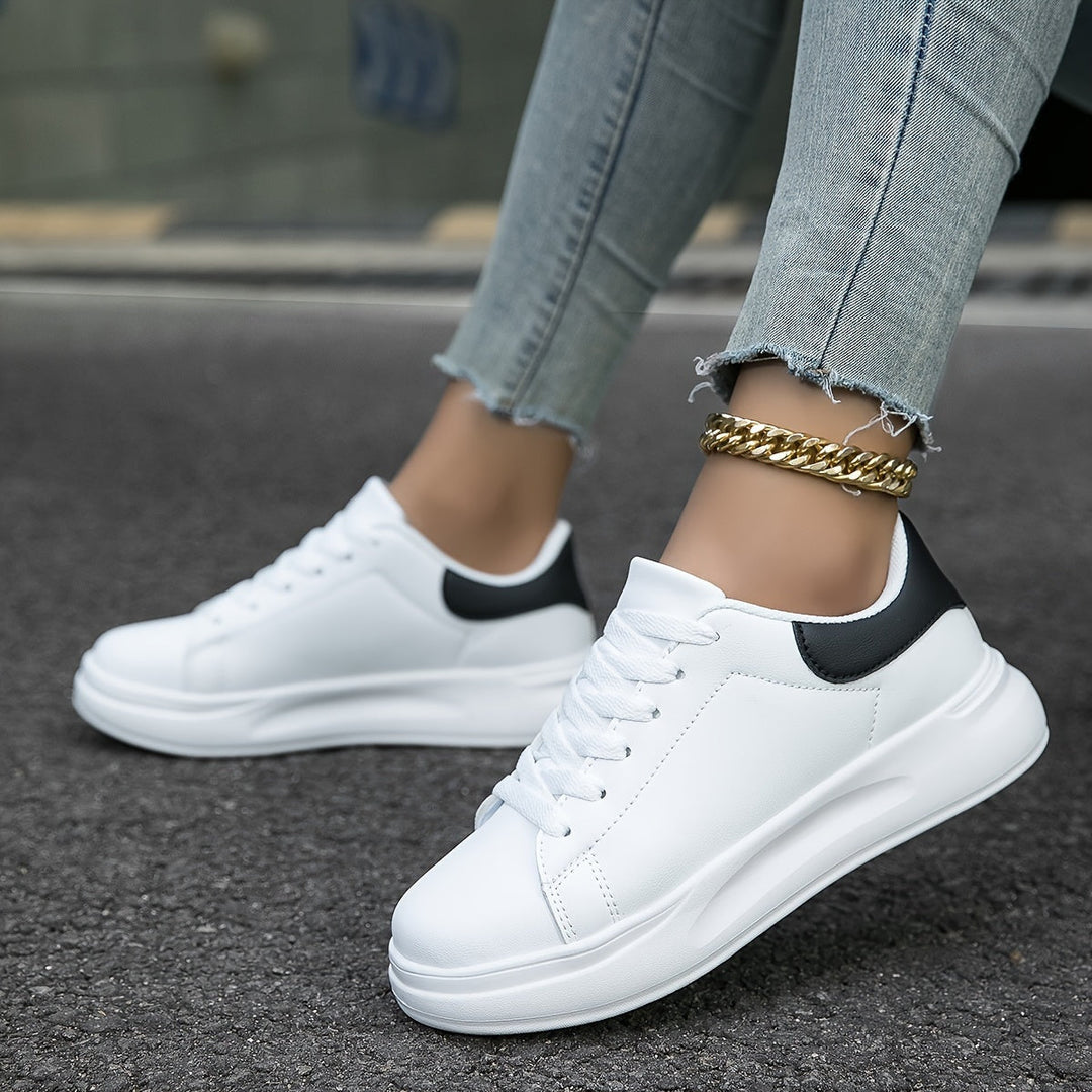 Bequeme weiße Sneakers für Damen
