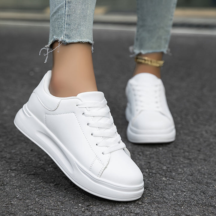 Bequeme weiße Sneakers für Damen