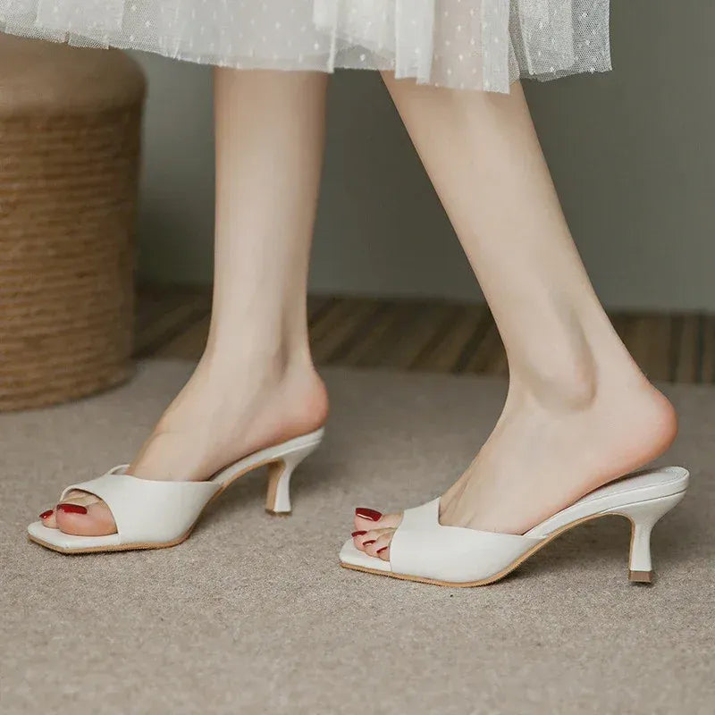 Elegante Damenschuhe mit niedrigem Absatz – Victoria