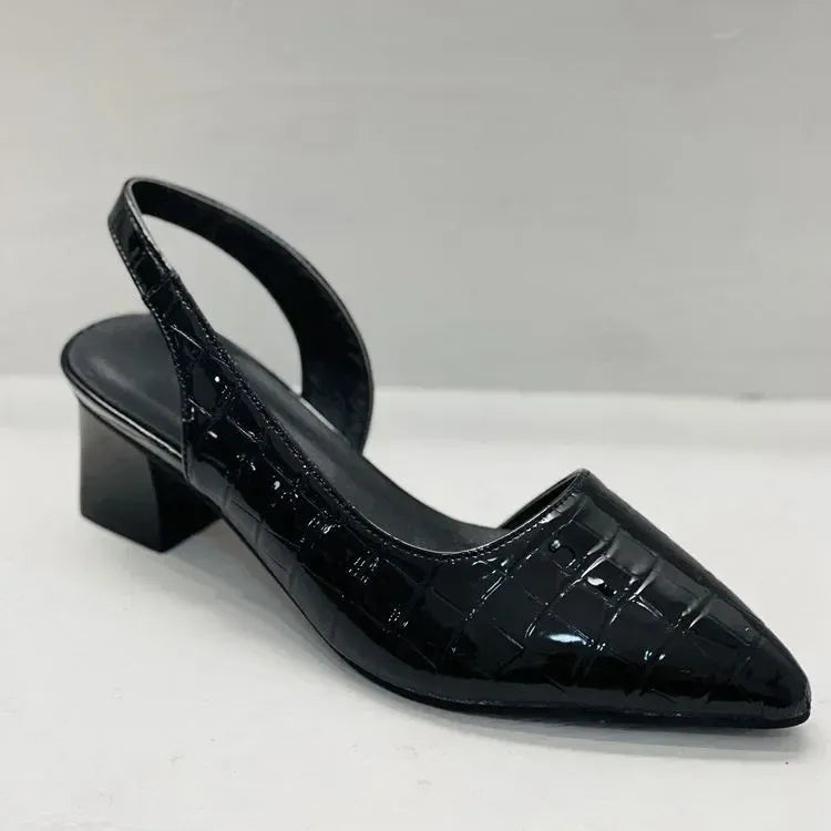 Elegante Pumps mit spitzem Zehen und Blockabsatz