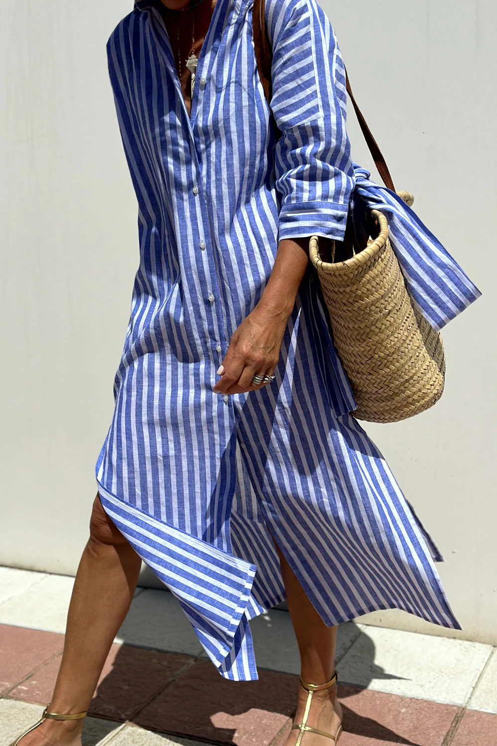 Gestreiftes Sommerkleid mit gerader Passform für Frauen | Ideal für den Strand oder Stadtbesuche