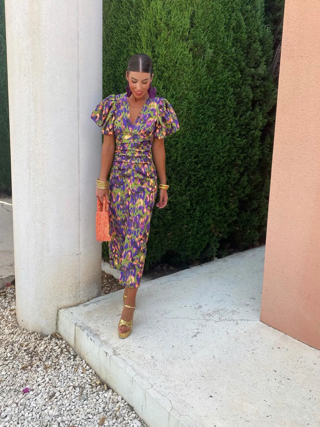 Kacy | Luftiges Sommerkleid mit V-Ausschnitt und Puffärmeln