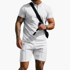 Herren-Poloshirt mit Seitentaschen und strukturierter Oberfläche