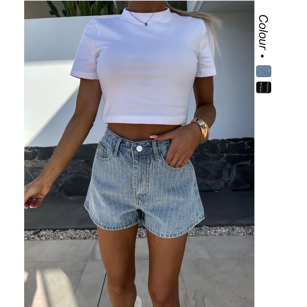 Kurze Hochtaillierte Gestreifte Shorts Mit Geradem Schnitt Für Frauen | Ideal Für Die Warme Saison