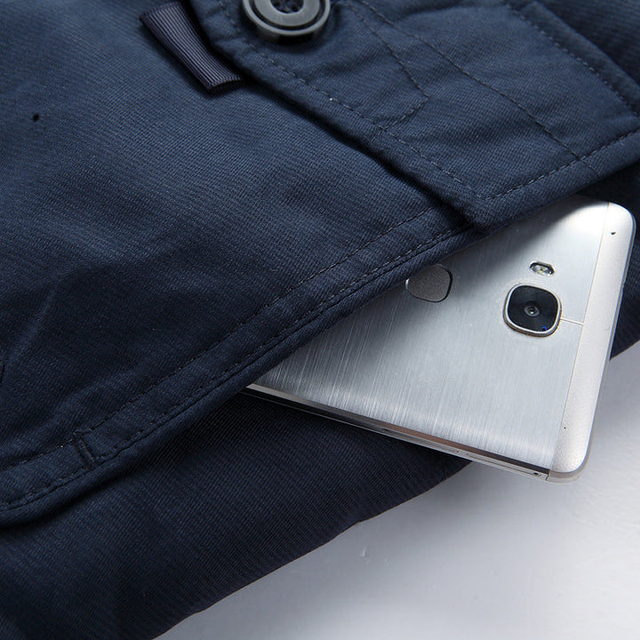 Winterparka für Herren mit Kapuze, Knöpfen und Taschen