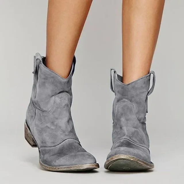 WYNONA | Cowboy Stiefeletten mit Stickdetails und coolem Twist