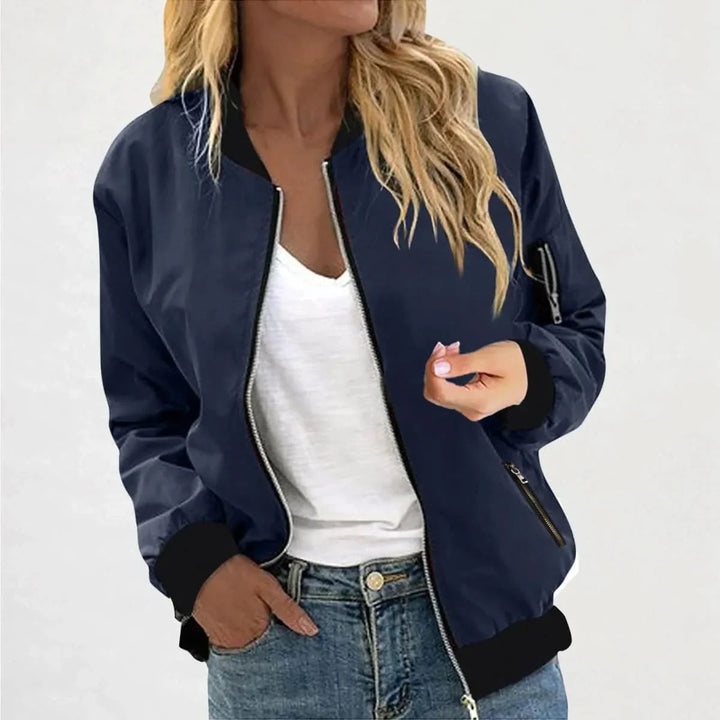 Sportliche Leichte Bomberjacke