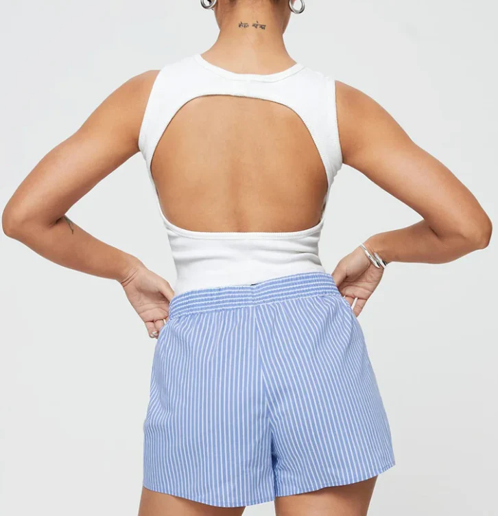 Elastischer Freizeitshort mit Streifenmuster für Frauen | Ideal für Zuhause oder lässige Ausflüge