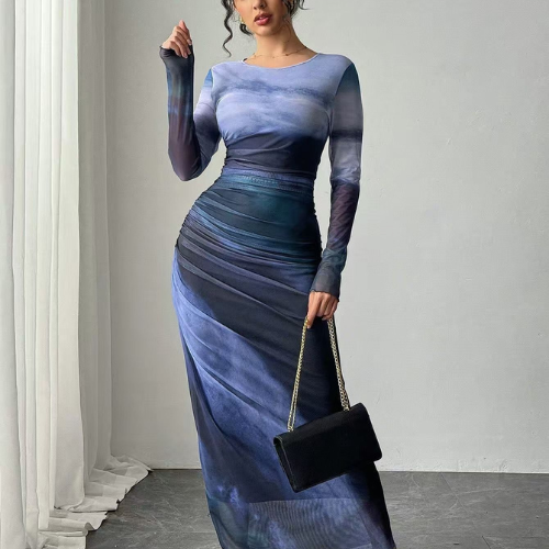 TORINA - Bequemes bedrucktes Maxikleid mit langen Ärmeln und Rundhalsausschnitt