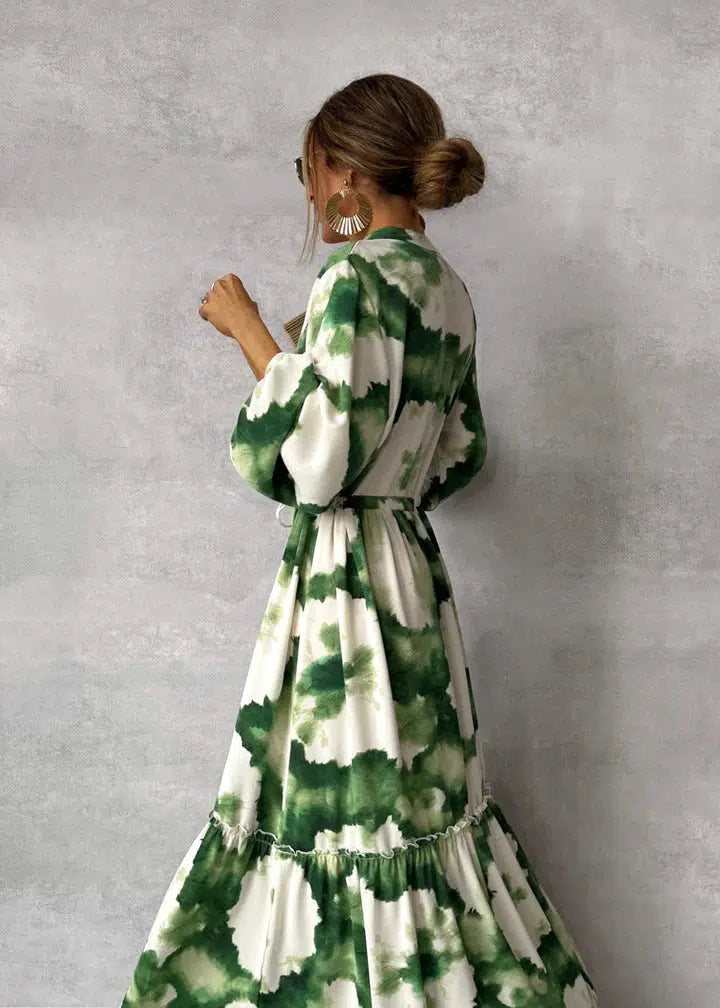 Lange Grüne Robe mit Langarm und V-Ausschnitt für Frauen | Ideal für Abendveranstaltungen