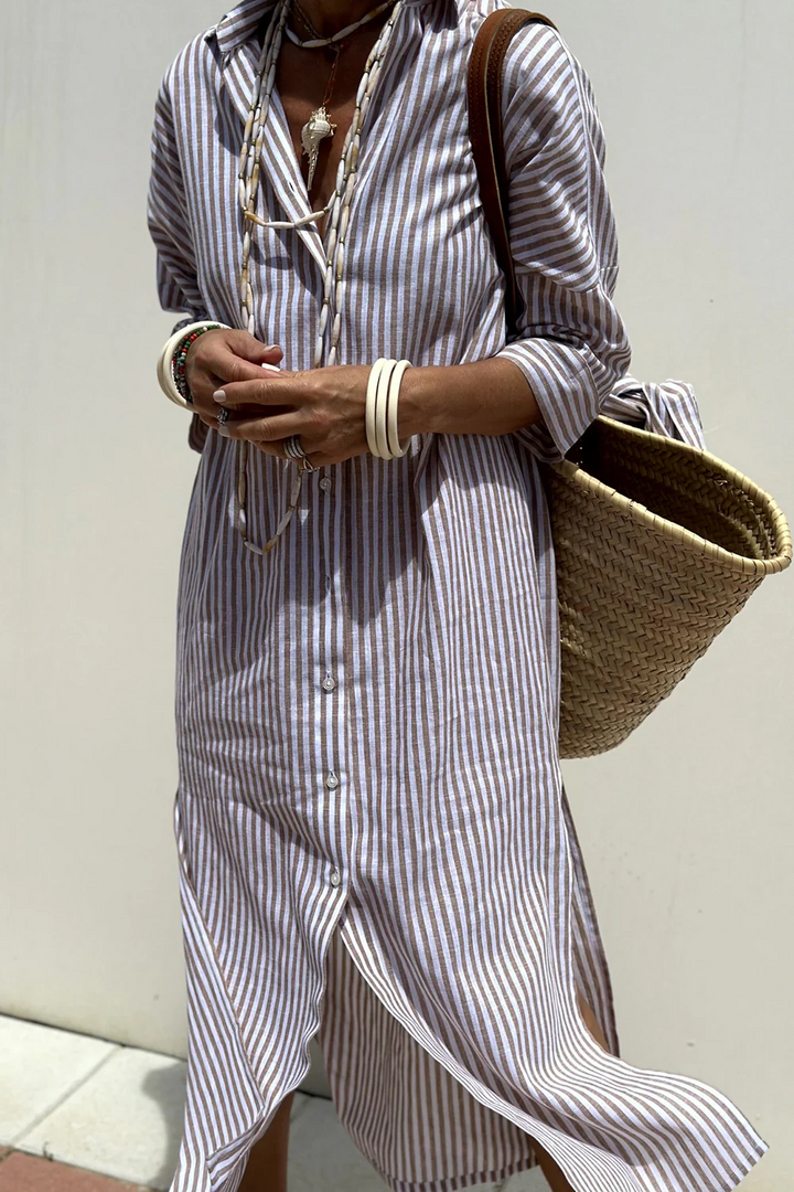 Gestreiftes Sommerkleid mit gerader Passform für Frauen | Ideal für den Strand oder Stadtbesuche