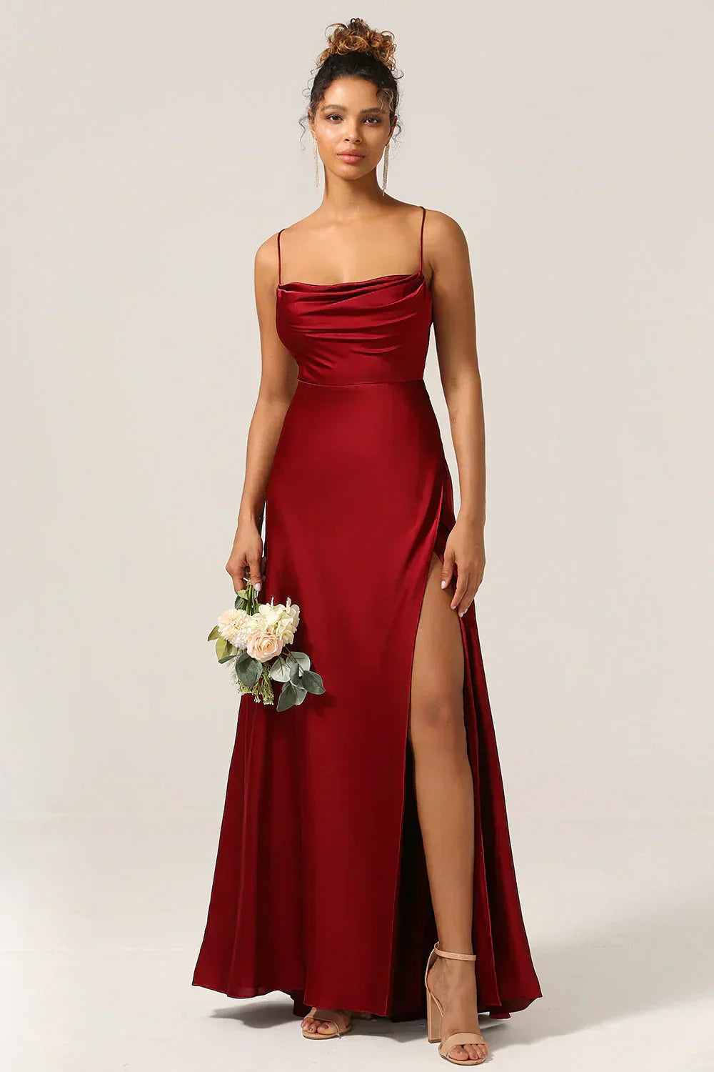 Vittoria Kleid | Satin Maxi Abendkleid mit Drapierter Halslinie und Offenem Rücken