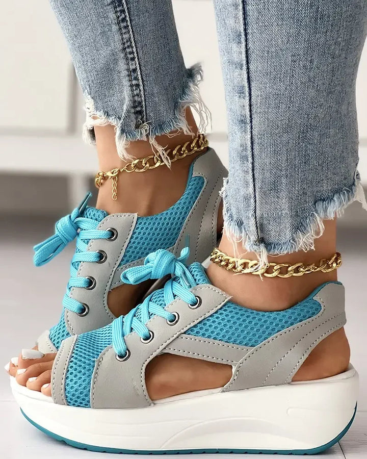 Celeste - Muffin Sandalen mit Kontrastierenden Einsätzen