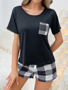 Sommer Damen-Pyjama mit Karomuster im lässigen Stil - Set aus T-Shirt und Shorts für zu Hause