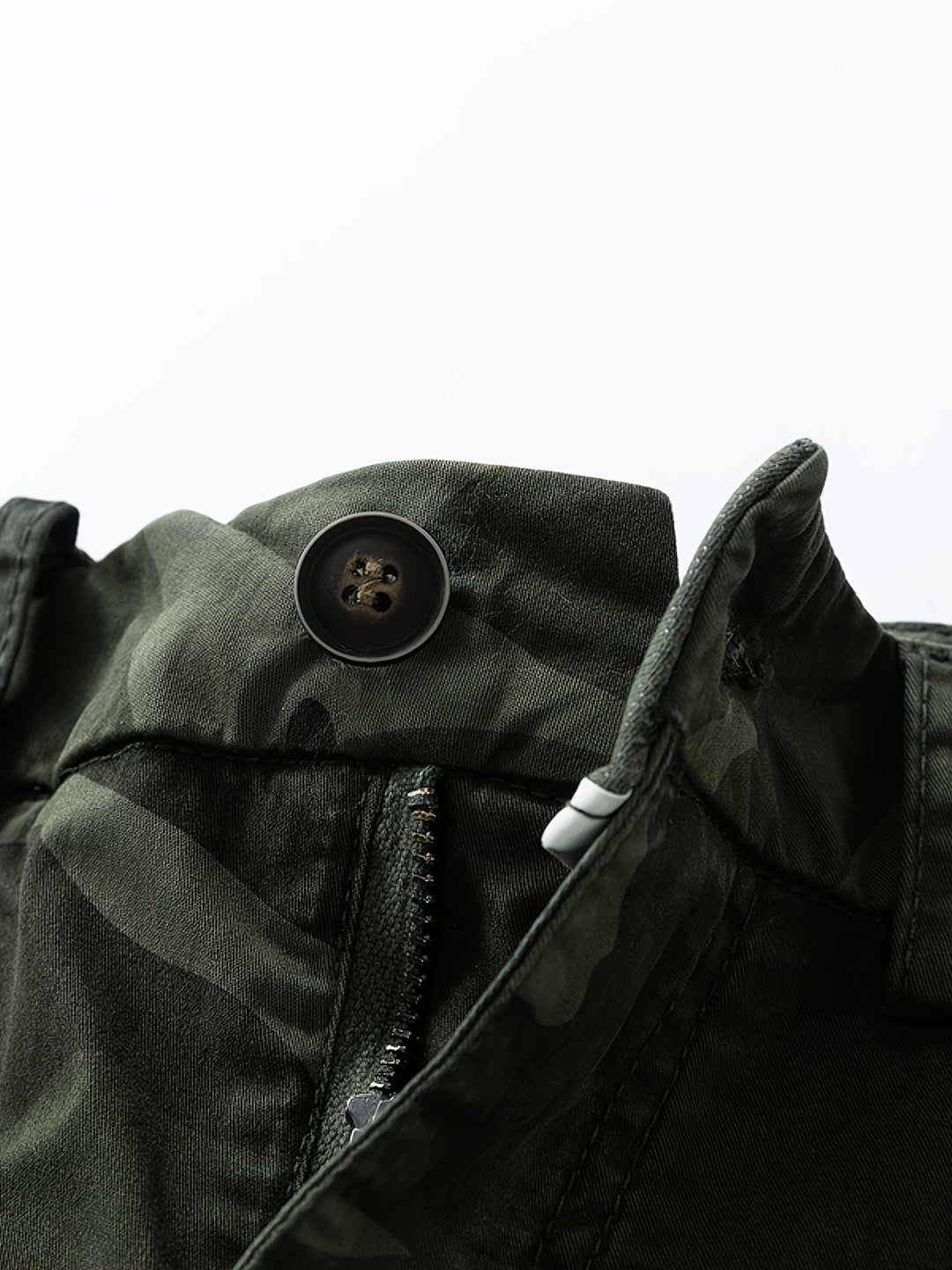 Herren-Bermudashorts mit Camouflage-Design und Taschen