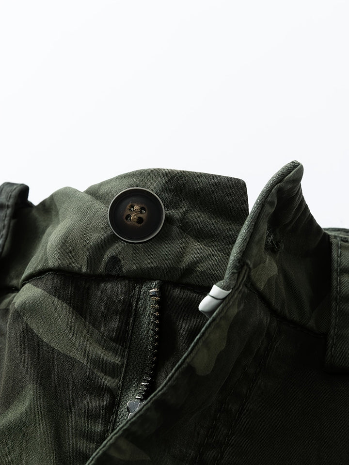 Herren-Bermudashorts mit Camouflage-Design und Taschen