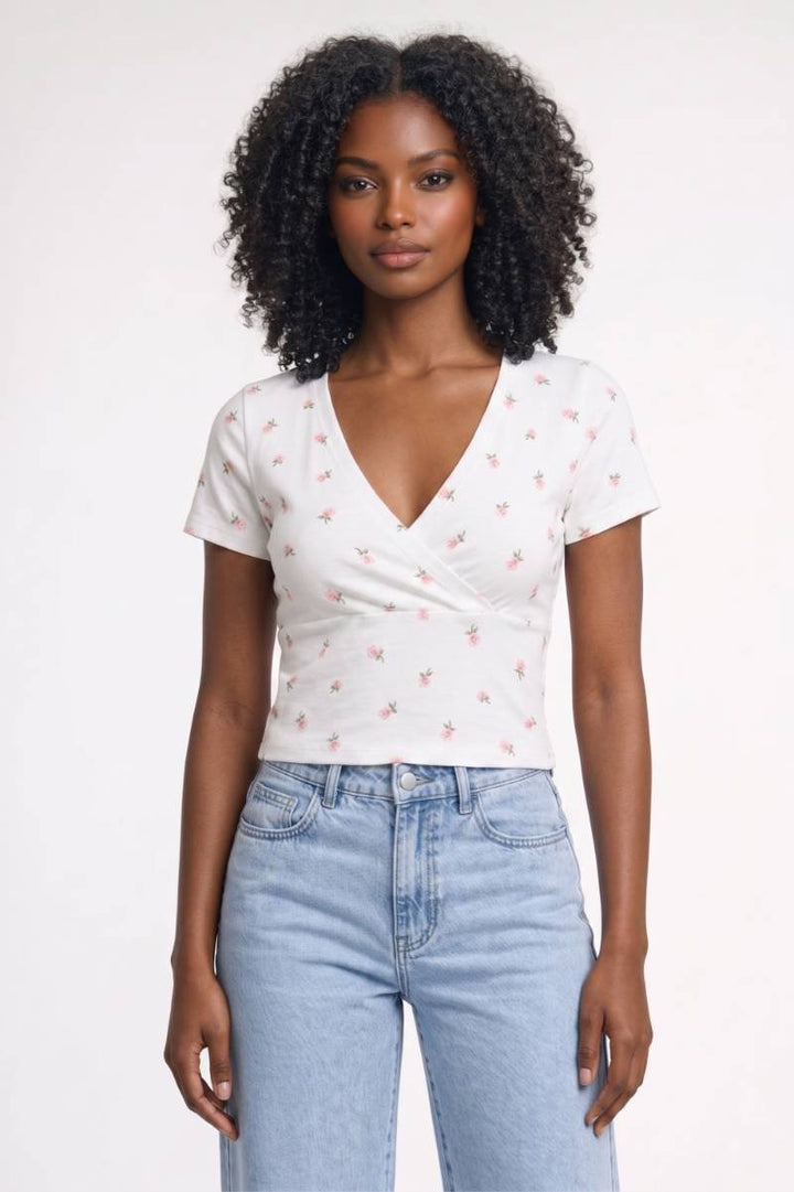 Crop Top Damen - Wickel Stil | V-Ausschnitt mit kurzen Ärmeln