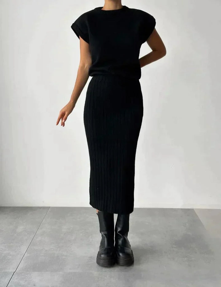 Alina Set | Strick-Winterset mit ärmellosem Pullover und Rock im zeitlosen Stil