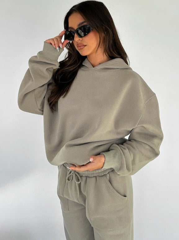 Damen Jogging-Set mit Hoodie Kapuze Kordelzug und gerader Hose
