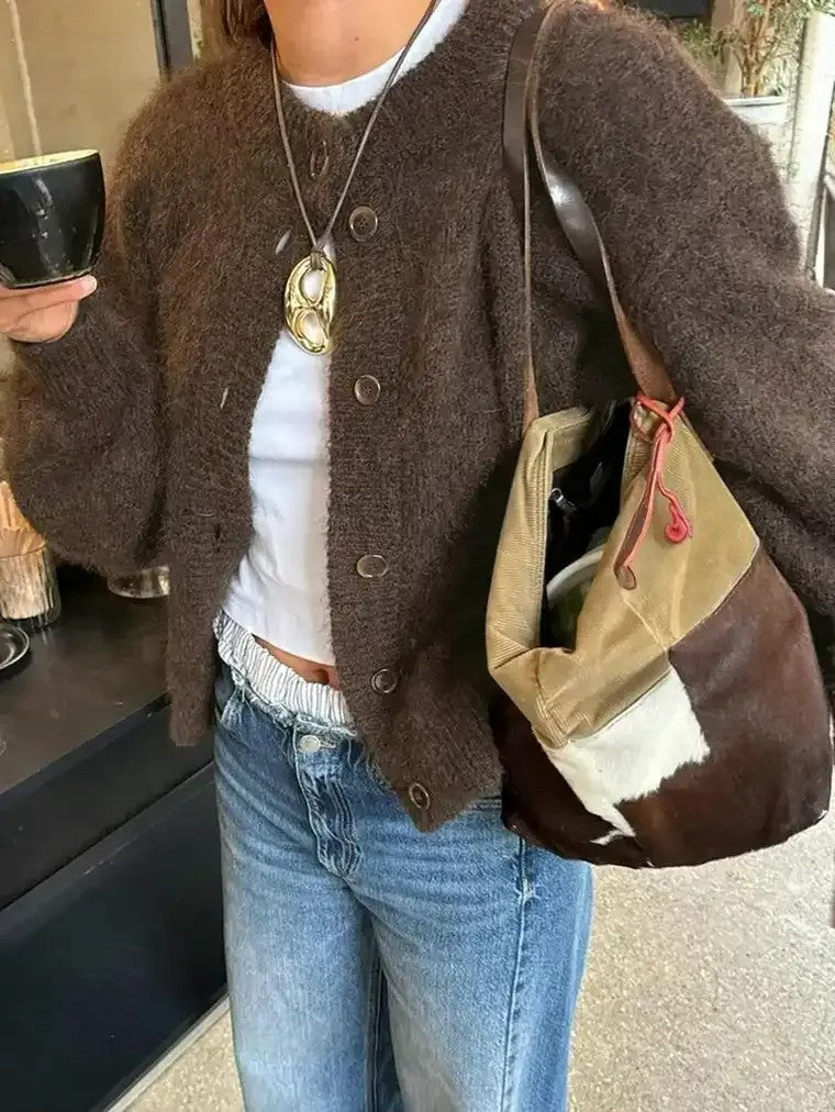 Damen Kurze Strickjacke mit Rundhalsausschnitt Knopfverschluss fallenden Schultern und gerippten Bündchen