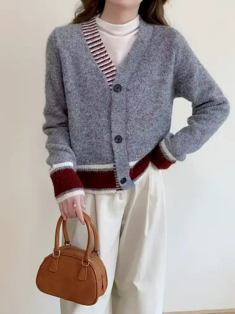 Damen Langarm Strickjacke mit V-Ausschnitt und Drei-Knopf-Leiste in melierter Oberfläche