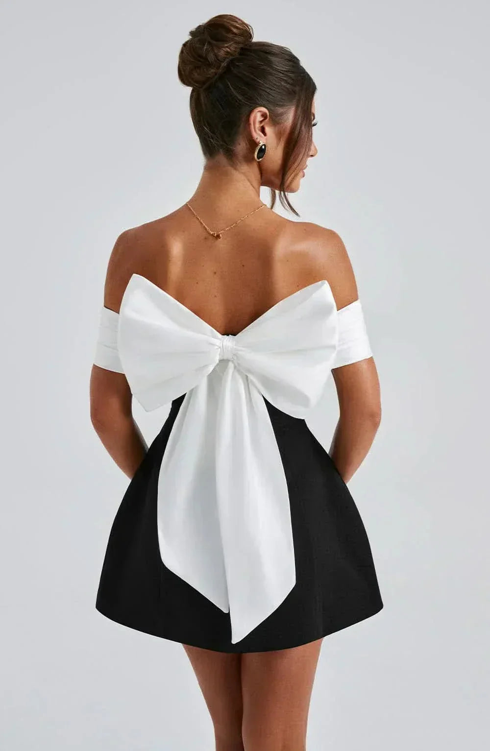 Emily - Off-Shoulder Kontrast-Bustier Fit &amp; Flare Mini-Kleid
