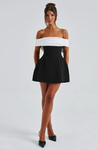 Emily - Off-Shoulder Kontrast-Bustier Fit & Flare Mini-Kleid