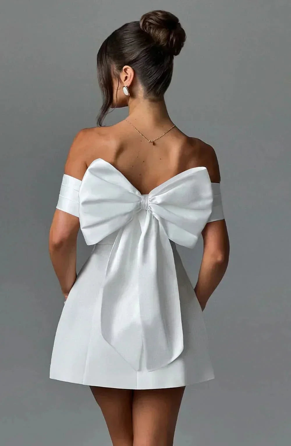 Emily - Off-Shoulder Kontrast-Bustier Fit &amp; Flare Mini-Kleid