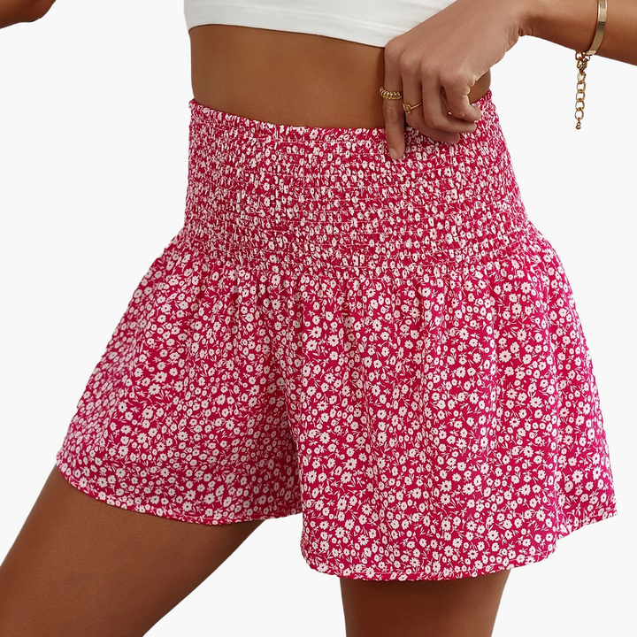 Kurze Damenhose mit hoher Taille und Rüschen, lässiger Blumenstil für den Sommer