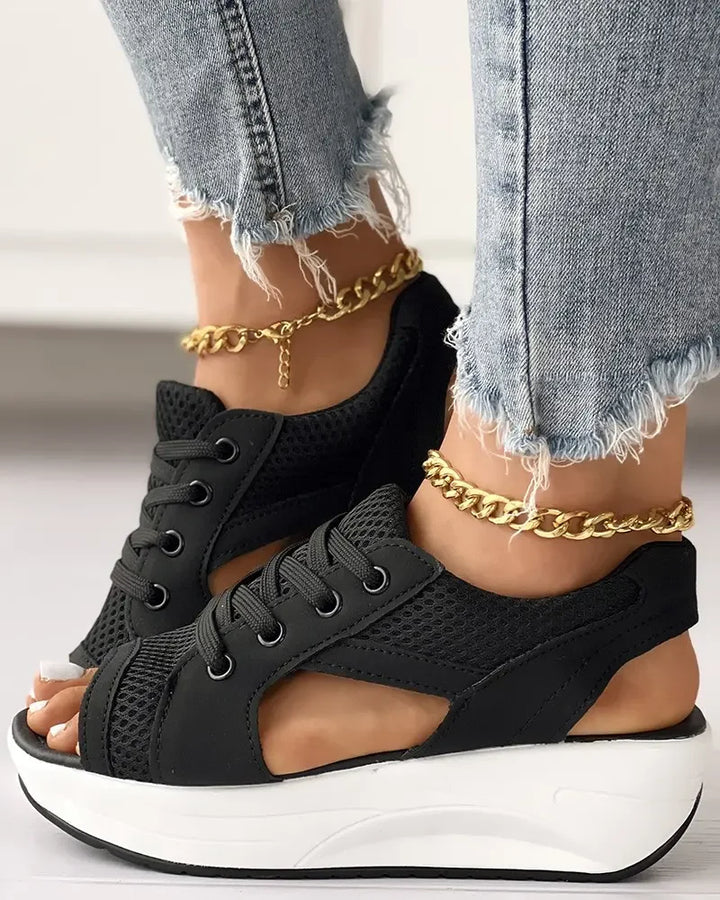 Celeste - Muffin Sandalen mit Kontrastierenden Einsätzen