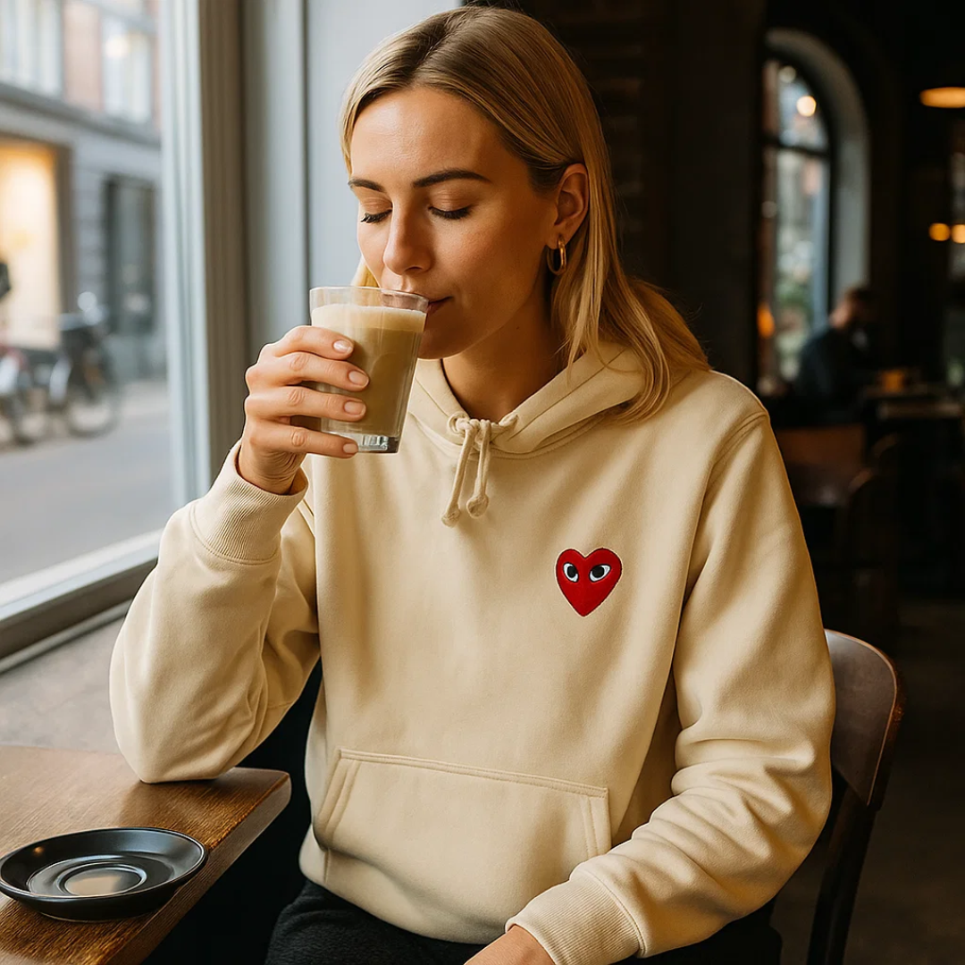 Elfa | Eleganter Herzpullover – Schick, Bequem &amp; Stilvoll