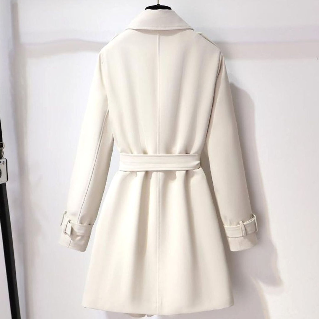 Nikita | Trenchcoat mit doppelreihigen Revers und Gürtel für Frauen
