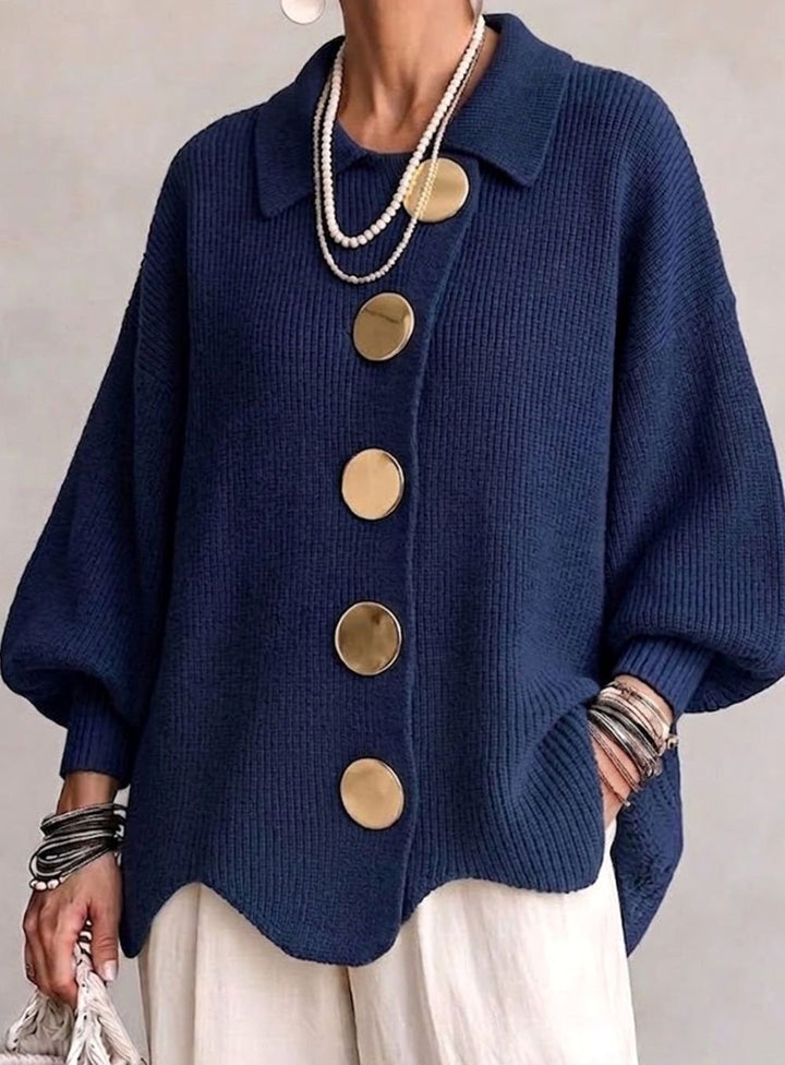 Oversized gestrickte Damenjacke mit goldenen Knöpfen und Laternenärmeln